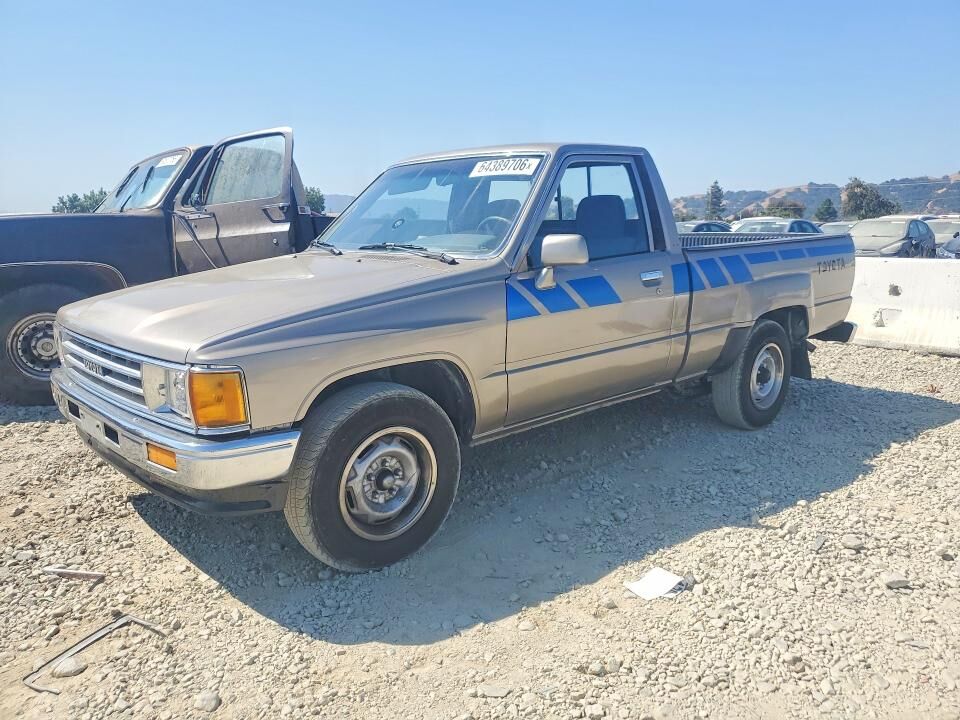 1988 TOYOTA Pick-Up