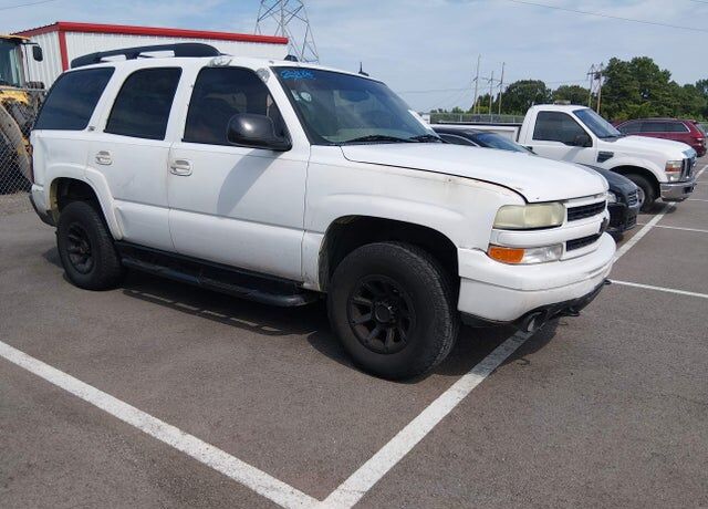 2004 CHEVROLET Tahoe