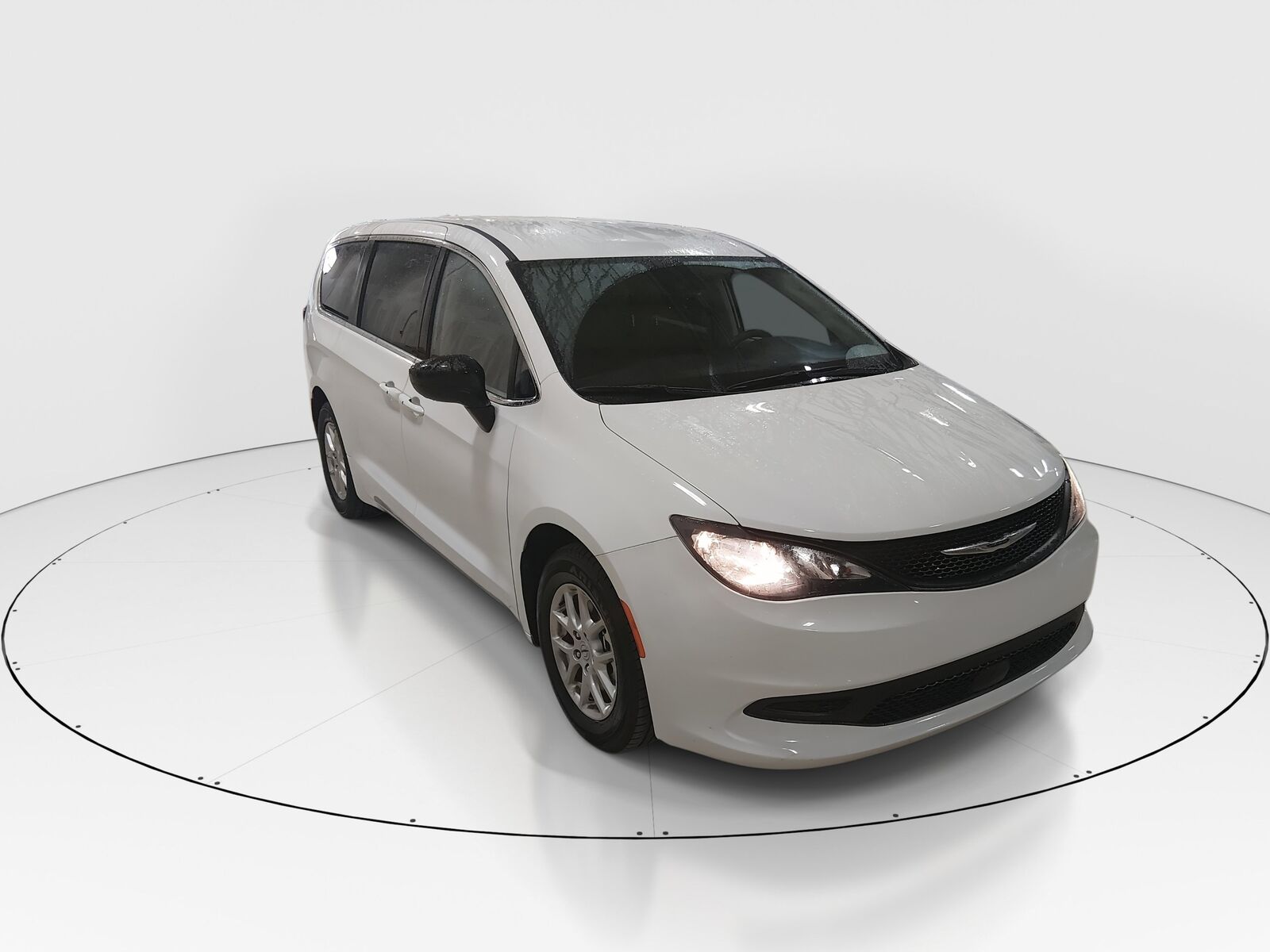 2024 CHRYSLER Voyager