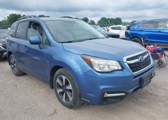 2017 SUBARU Forester