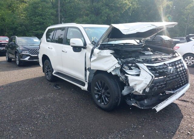 2022 LEXUS GX