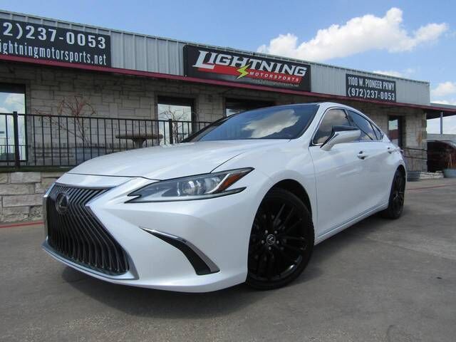 2019 LEXUS ES