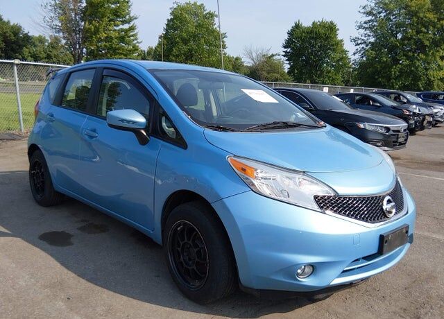 2015 NISSAN Versa