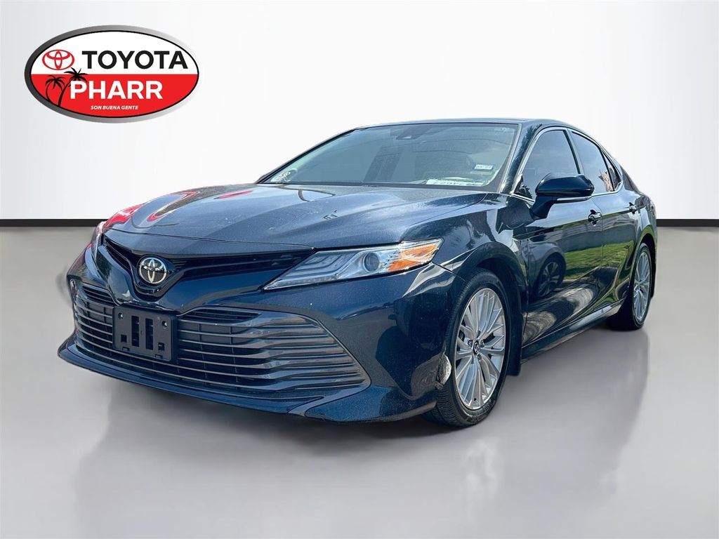 2019 TOYOTA Camry