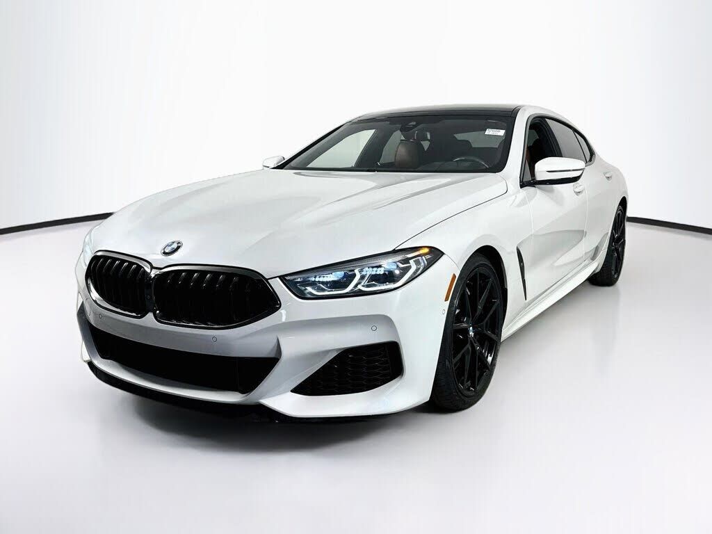 2021 BMW M8