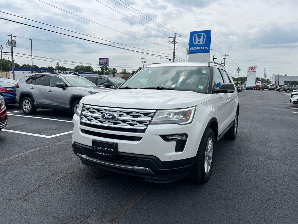 2019 FORD Explorer