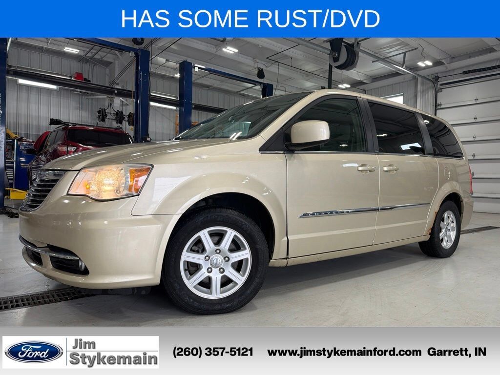 2011 CHRYSLER Town and Country