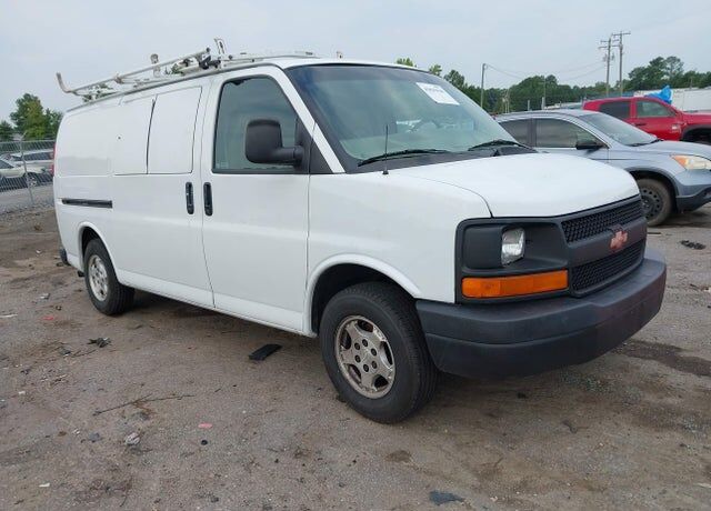 2005 CHEVROLET Express