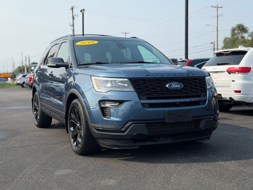 2019 FORD Explorer