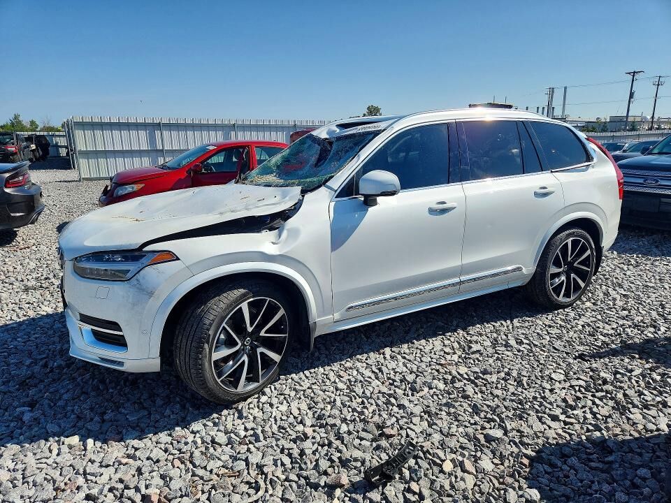 2025 VOLVO XC90