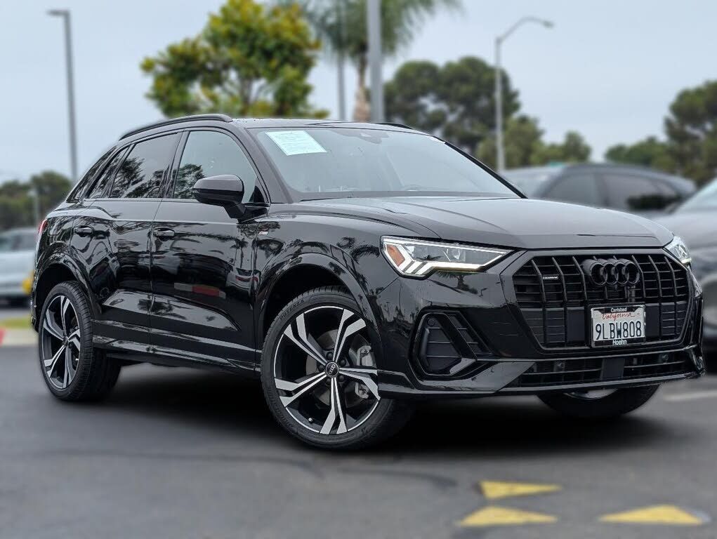 2024 AUDI Q3
