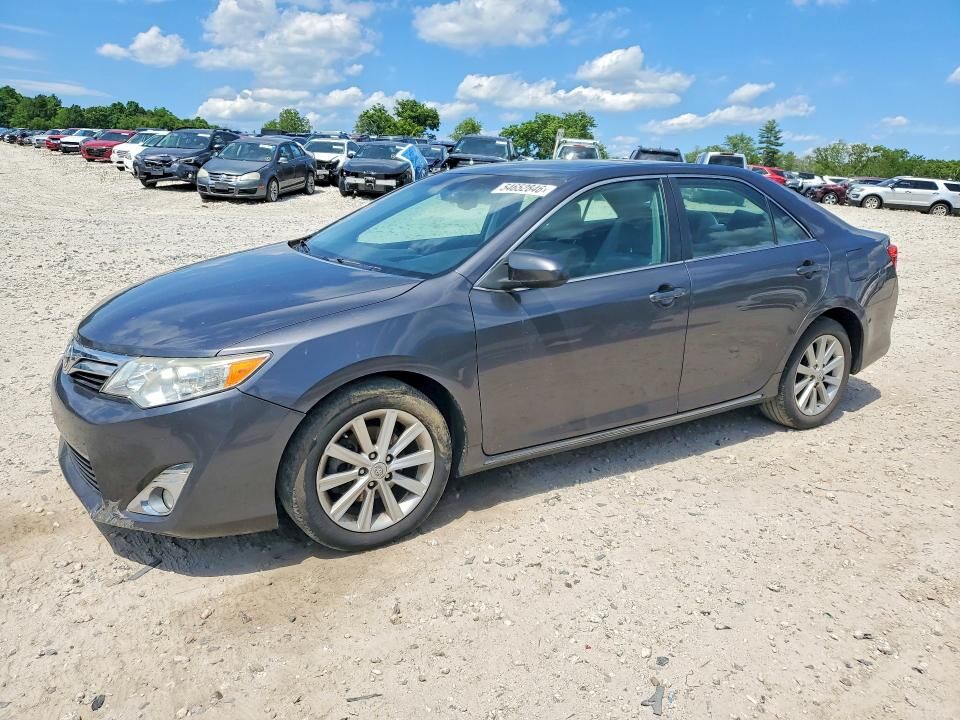 2013 TOYOTA Camry