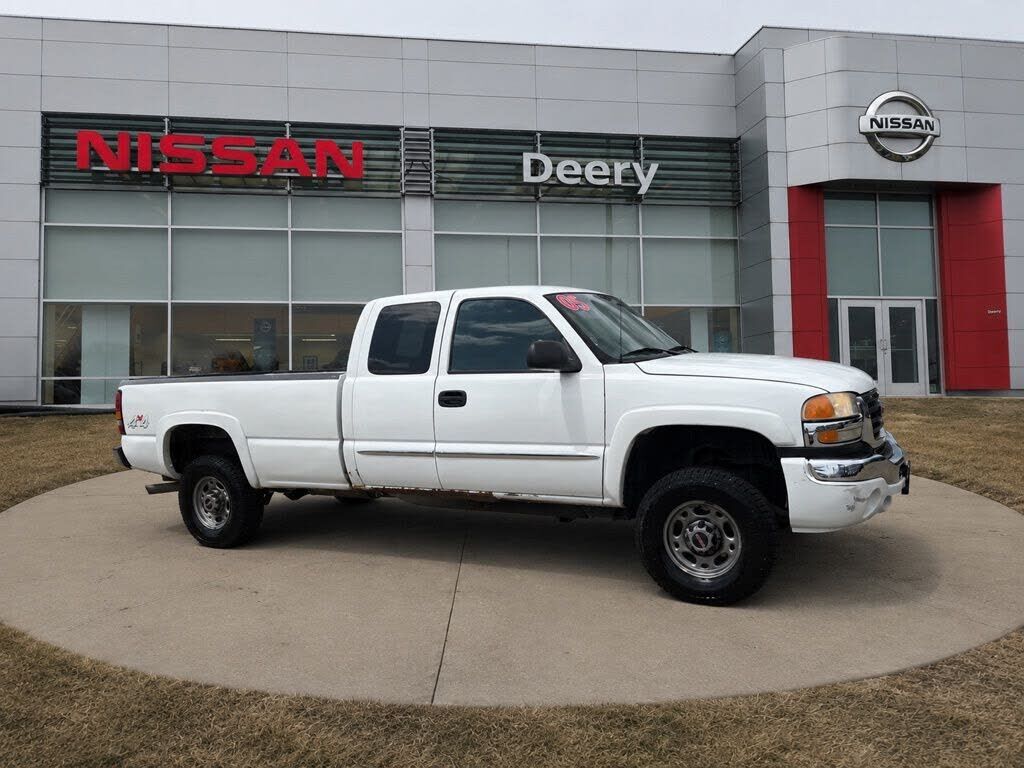 2005 GMC Sierra