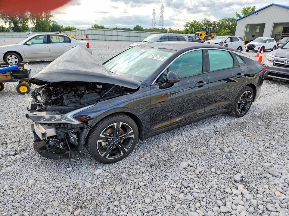 2022 KIA K5