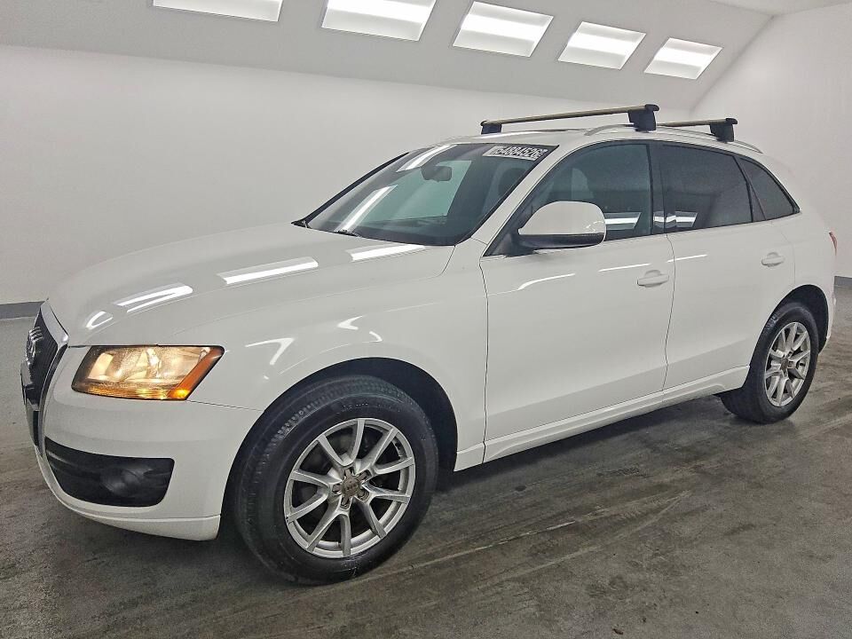 2010 AUDI Q5