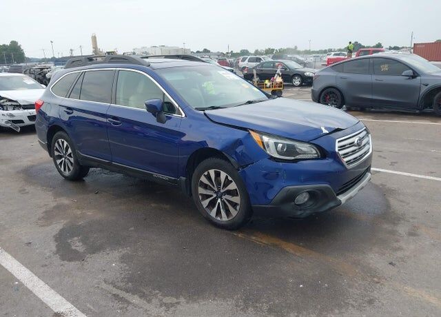 2015 SUBARU Outback