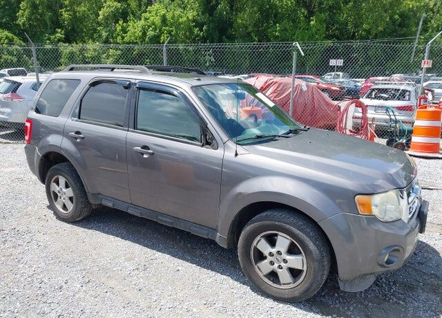 2010 FORD Escape