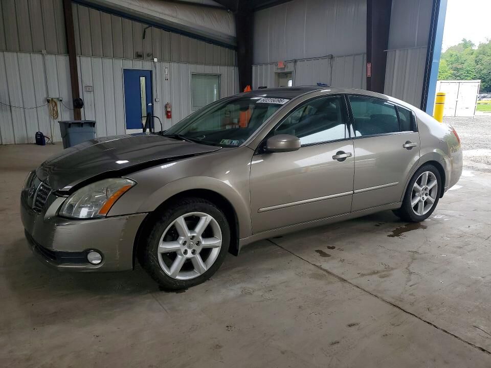 2005 NISSAN Maxima