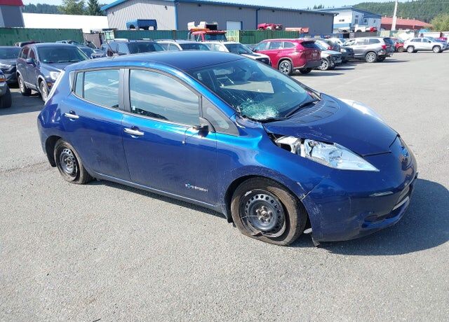 2017 NISSAN Leaf