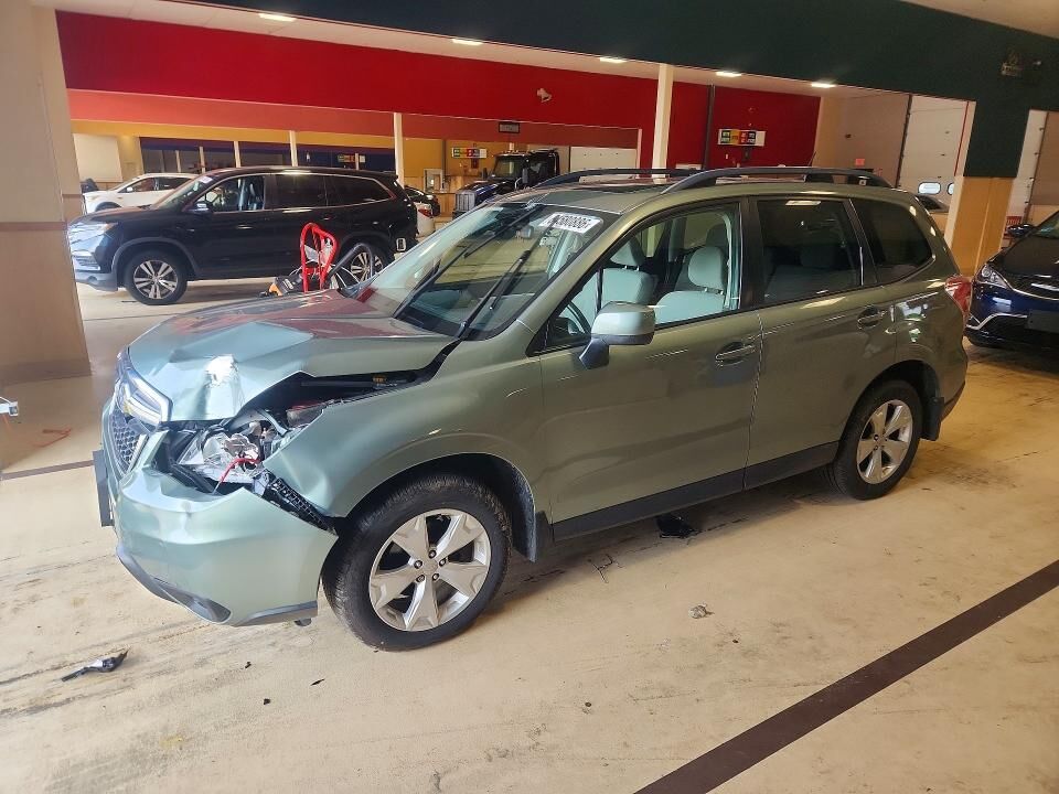 2015 SUBARU Forester