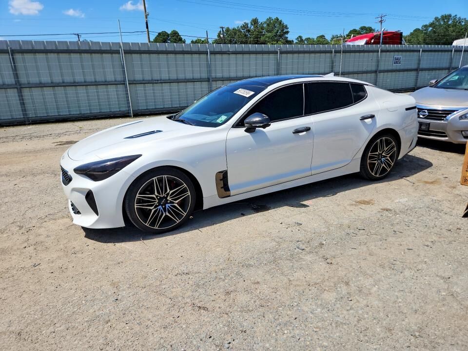 2023 KIA Stinger