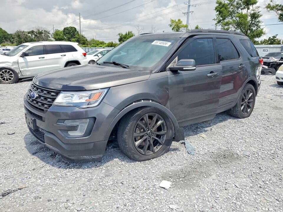 2017 FORD Explorer