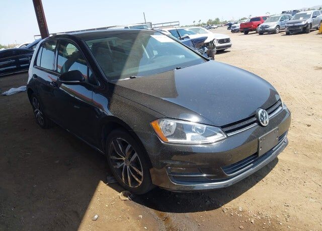 2017 VOLKSWAGEN Golf