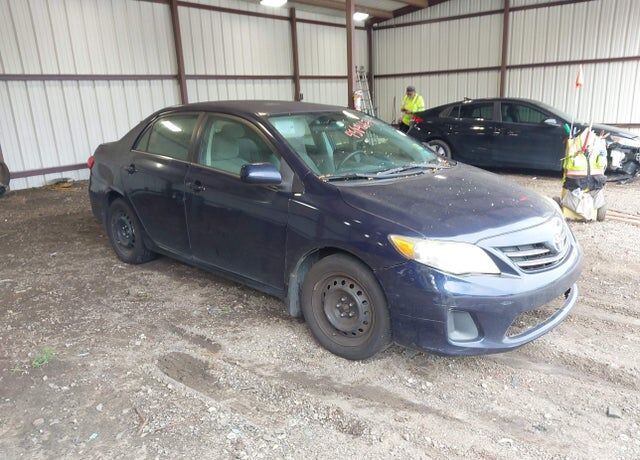 2013 TOYOTA Corolla