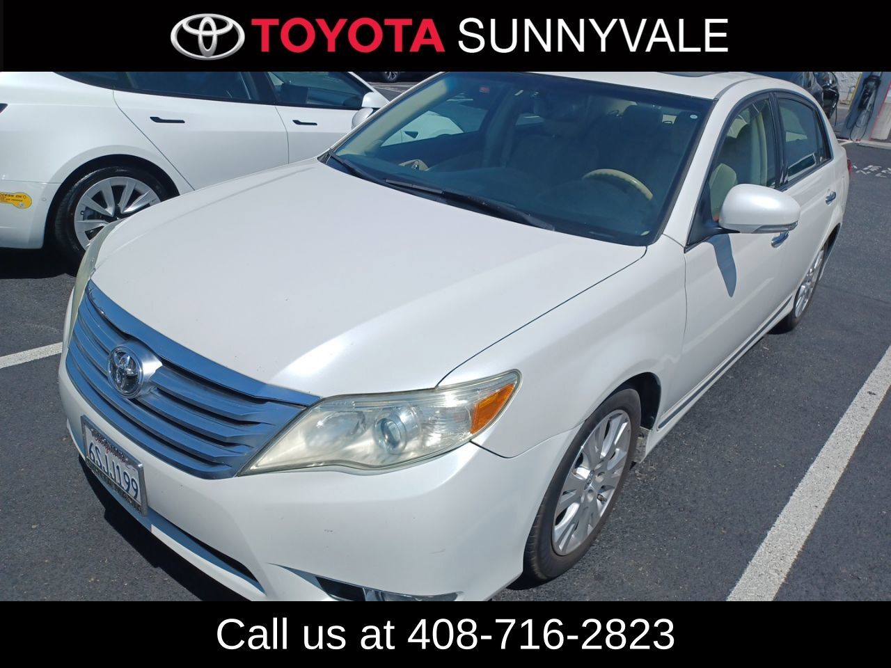 2011 TOYOTA Avalon