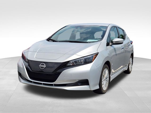 2023 NISSAN Leaf