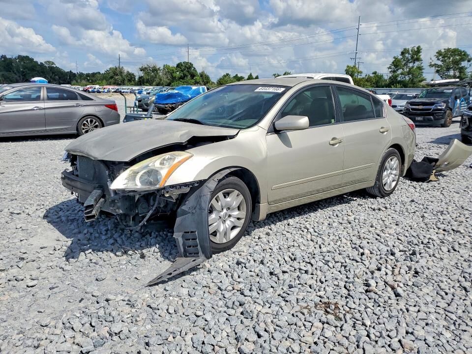 2010 NISSAN Altima