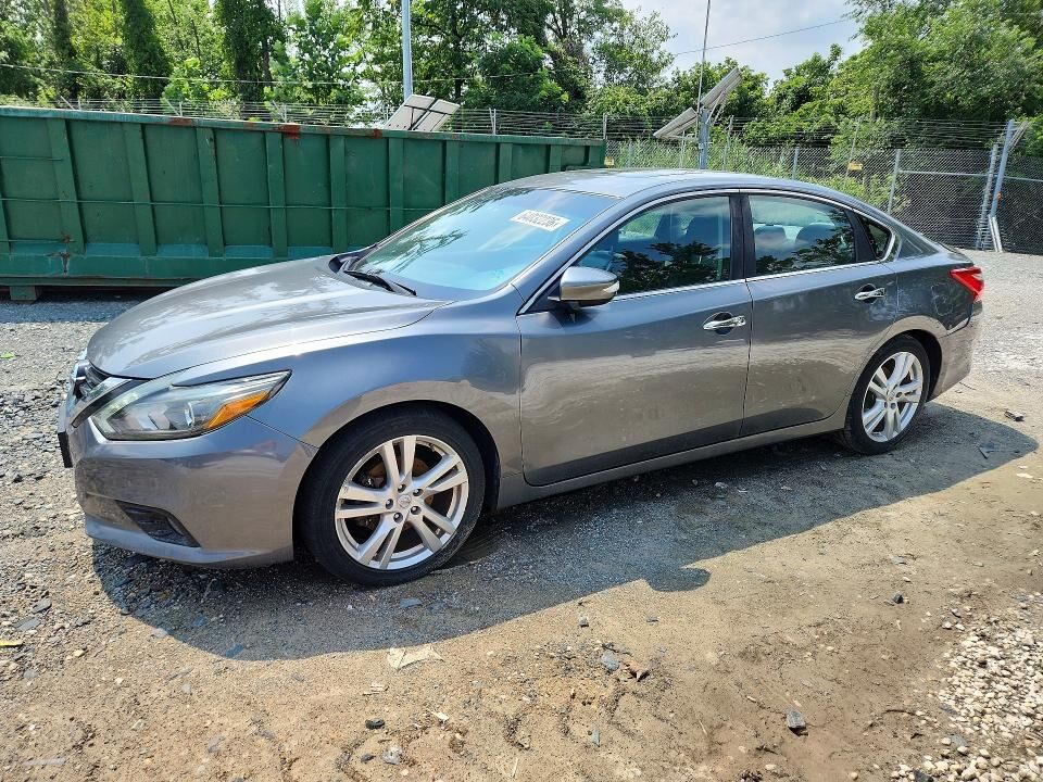 2017 NISSAN Altima