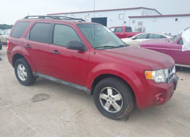 2011 FORD Escape
