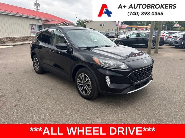 2020 FORD Escape