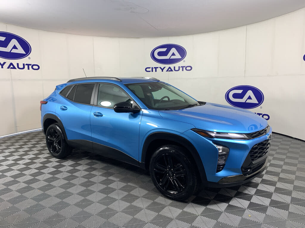 2025 CHEVROLET Trax