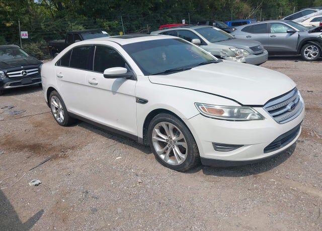 2013 FORD Taurus
