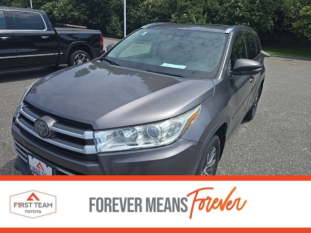 2017 TOYOTA Highlander