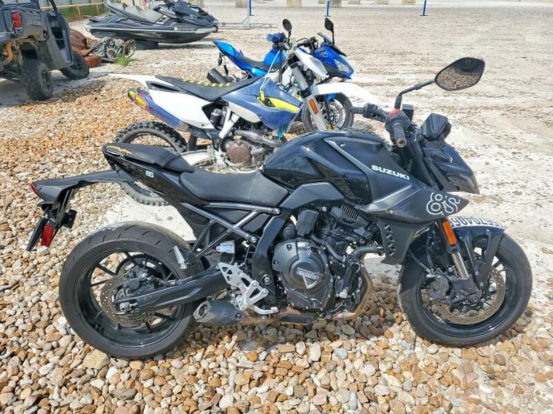 2026 SUZUKI GSX-8S