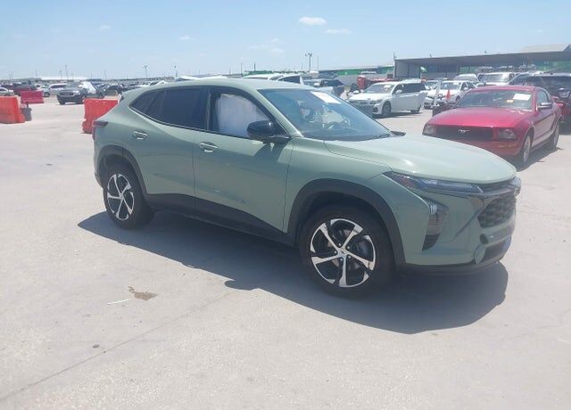 2024 CHEVROLET Trax