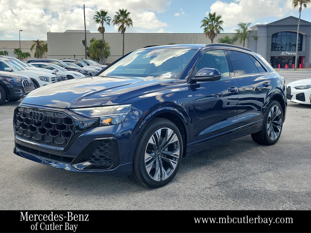 2026 AUDI Q8