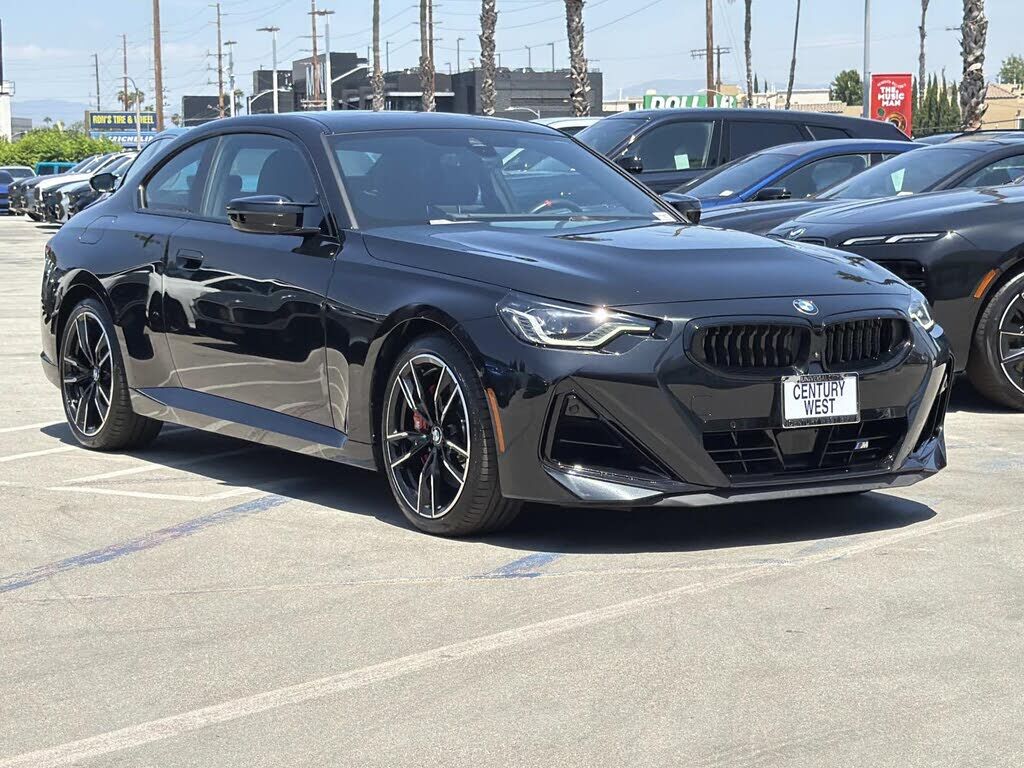 2025 BMW M2