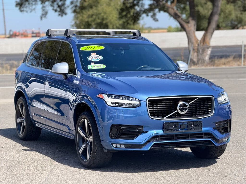 2017 VOLVO XC90