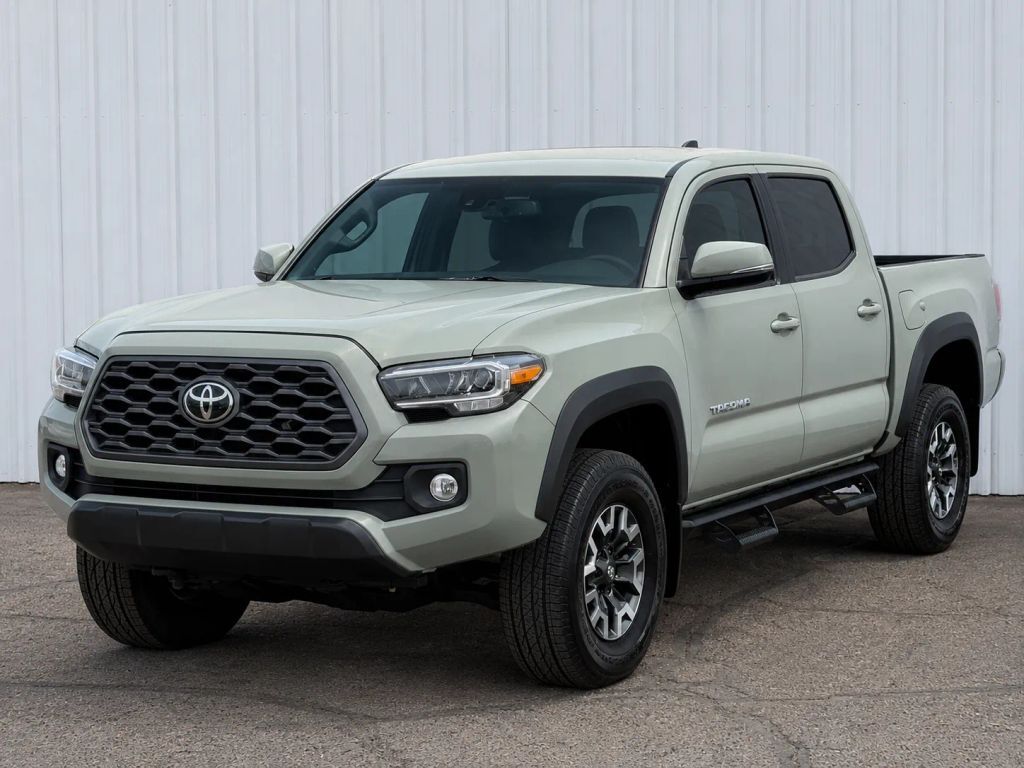 2023 TOYOTA Tacoma
