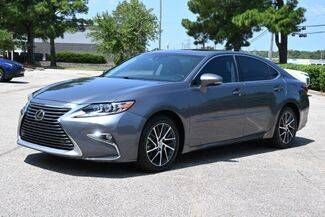 2017 LEXUS ES