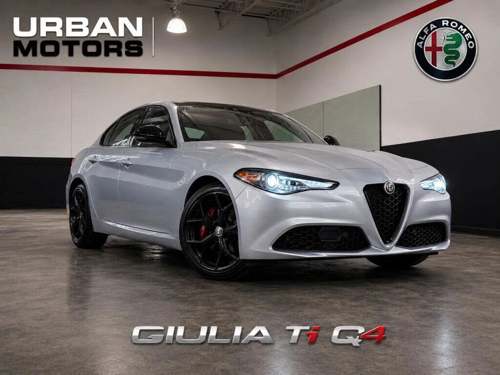 2021 ALFA ROMEO Giulia