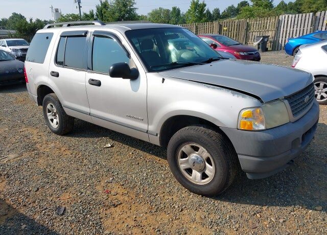 2004 FORD Explorer