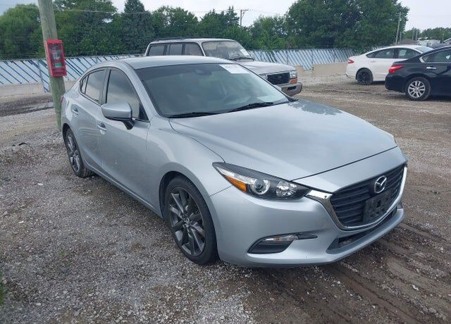 2018 MAZDA Mazda3