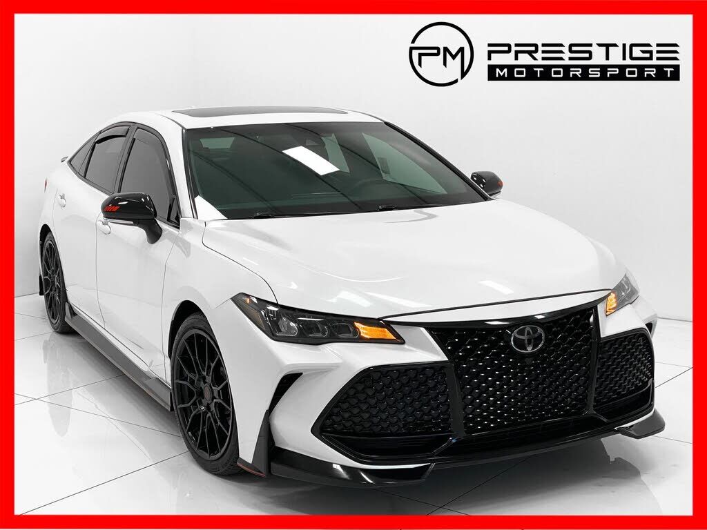 2020 TOYOTA Avalon