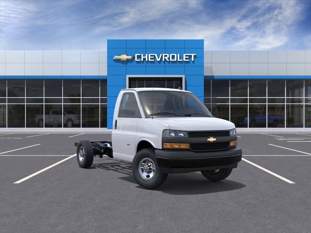 2025 CHEVROLET Express
