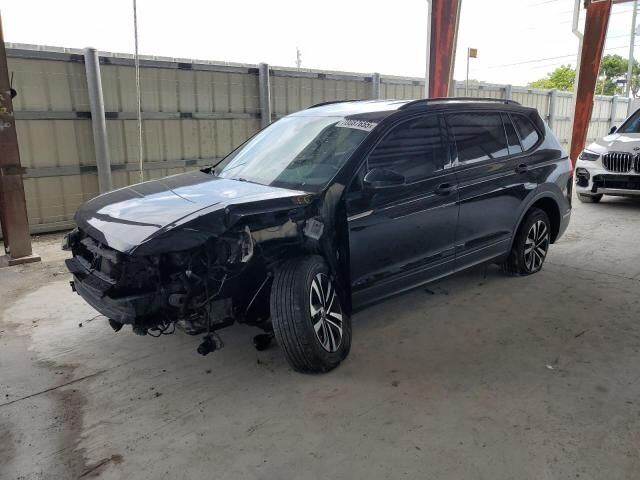 2022 VOLKSWAGEN Tiguan